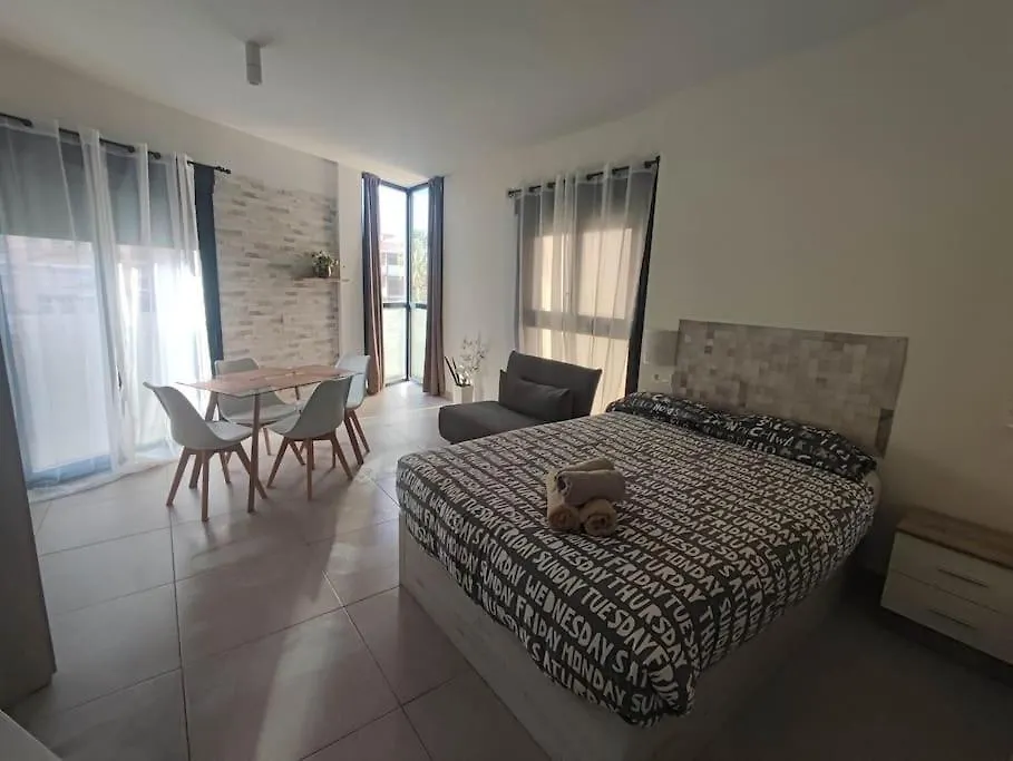 Apartment Nuevo Estudio Con Parking Gratis Málaga